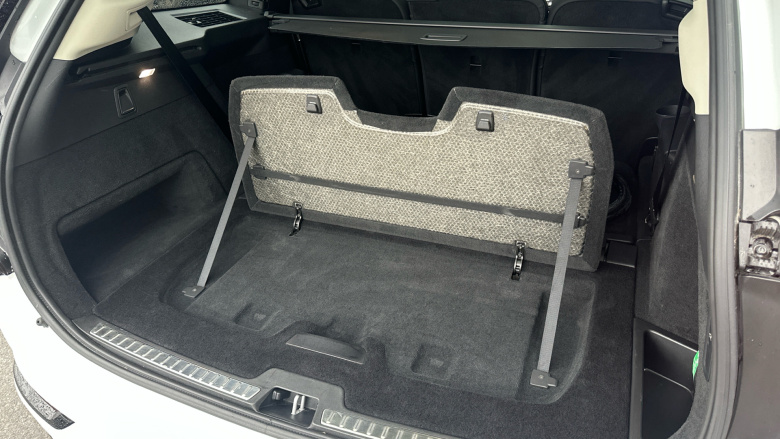 Volvo XC90 2.0 T8 PHEV Plus Dark 5dr AWD Geartronic Estate